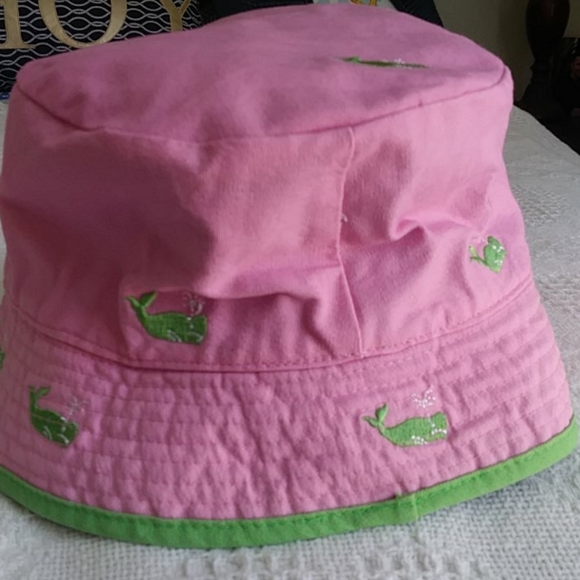 Accessories - Whale bucket hat